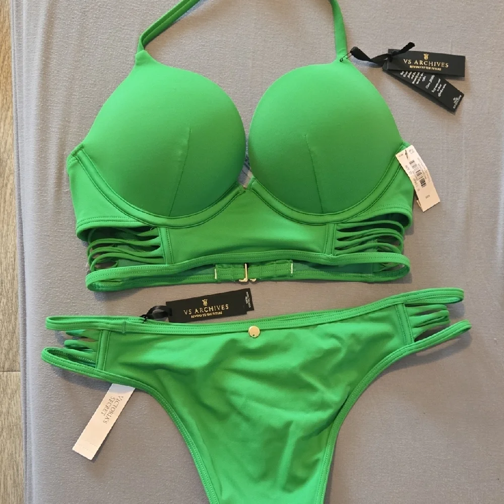 Victoria's Secret Green Strappy Bikini Set - Picture 1 of 5